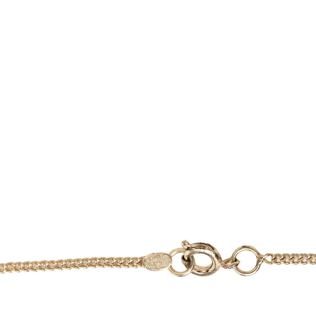 Chanel CC Gold Plated Strass Heart Lock And Key Pendant Necklace Gold Metal Very good - Model View