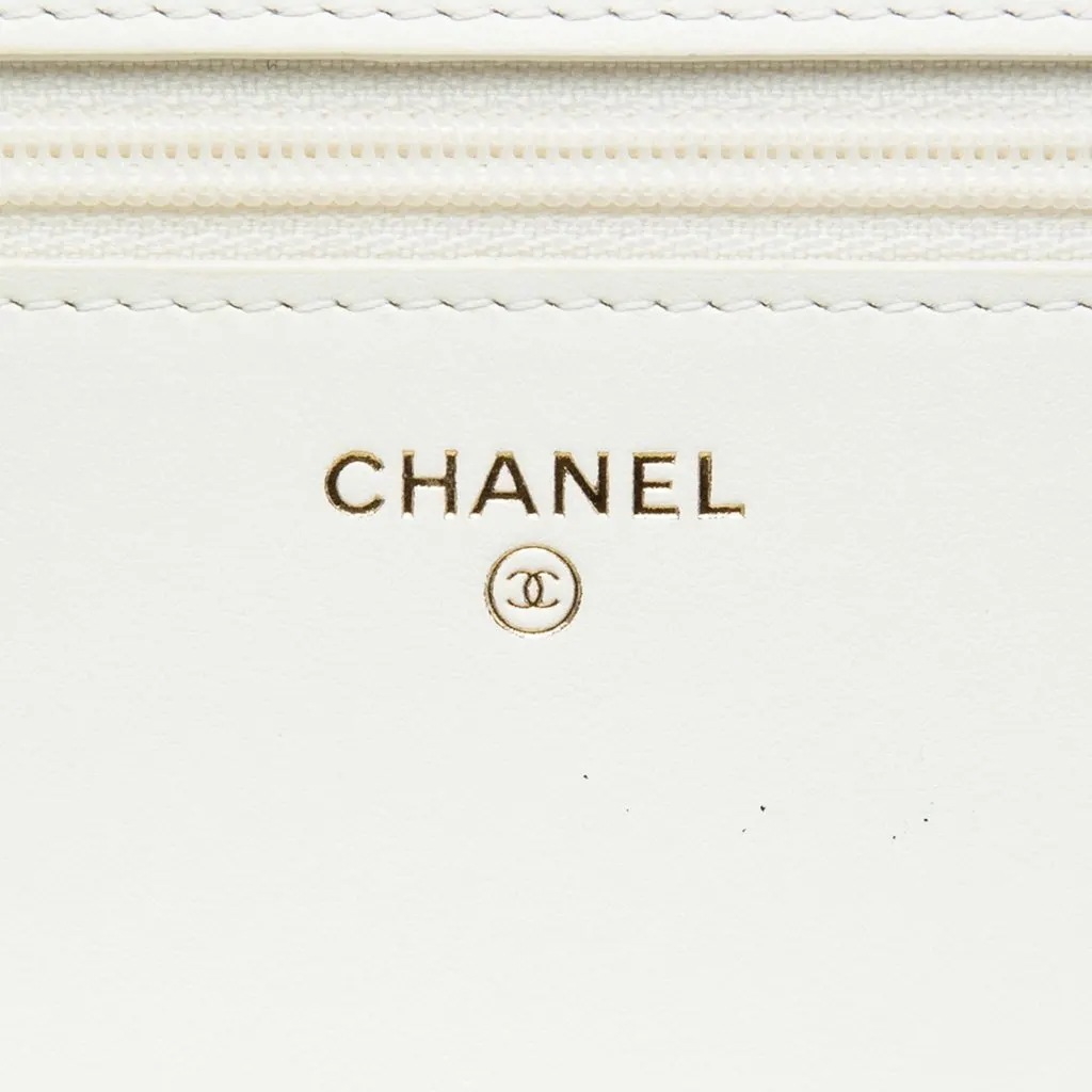 Chanel Quilted Caviar Boy Wallet on Chain White Leather Very good - Box View