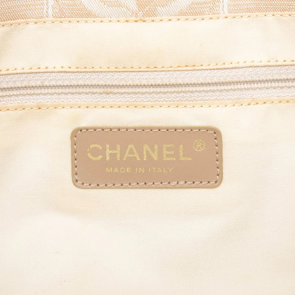 Chanel New Travel Line Nylon Tote Beige Very good - Box View