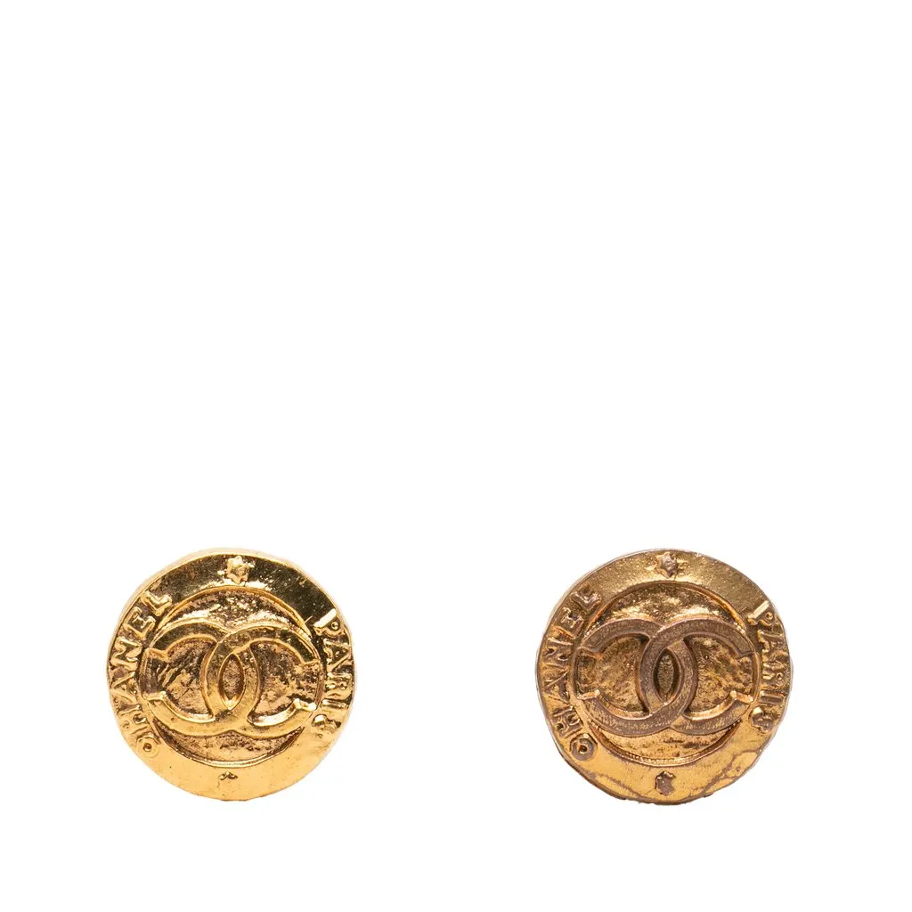 Chanel CC Gold Plated Round Clip On Earrings Gold Metal Very good - Front View