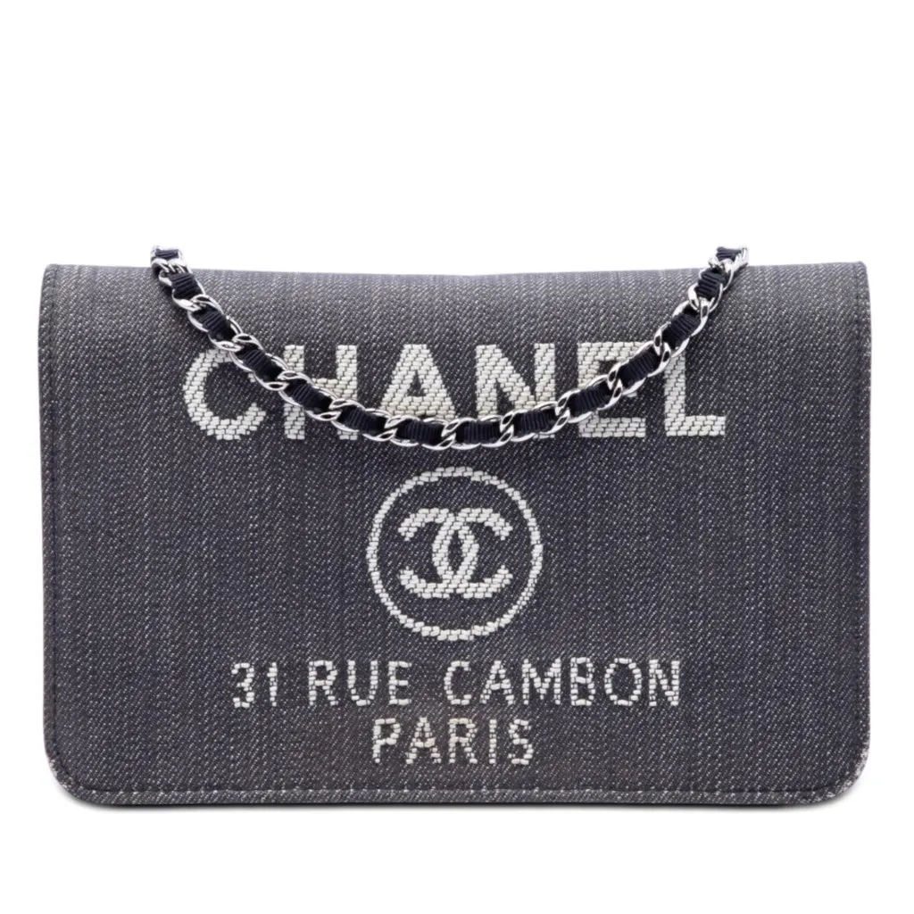 Chanel Denim Deauville Wallet On Chain Blue Very good - Front View