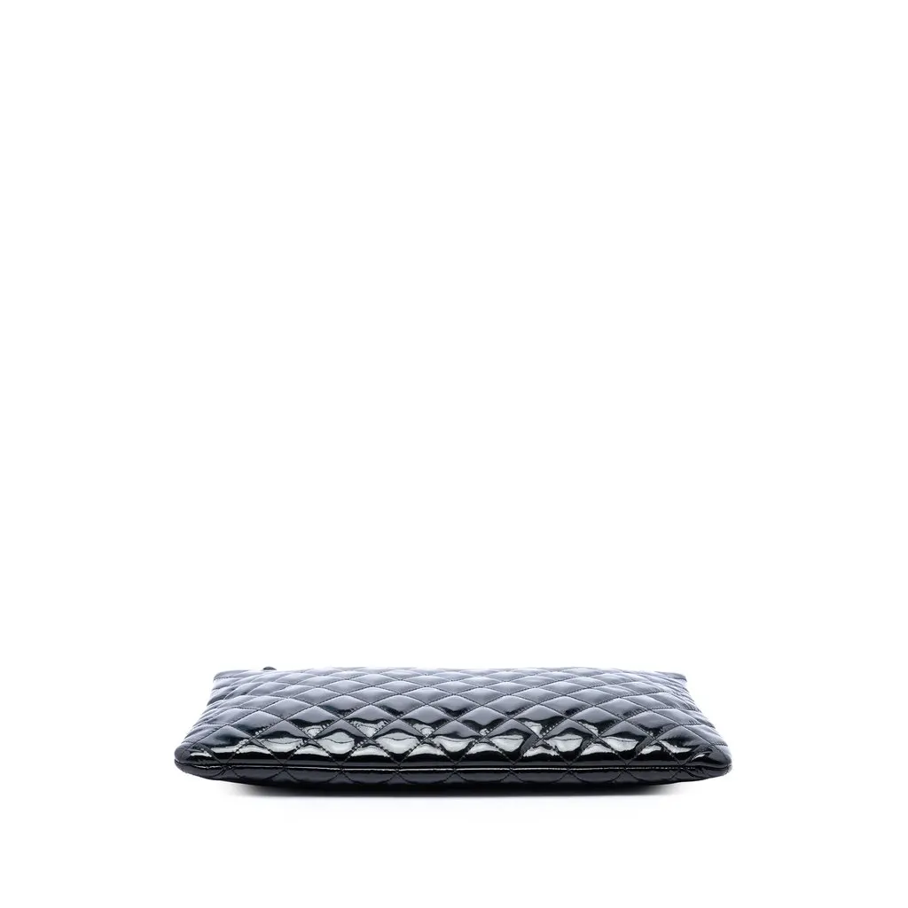 Chanel Large Quilted Patent O Case Clutch Black Leather Good - Inside View