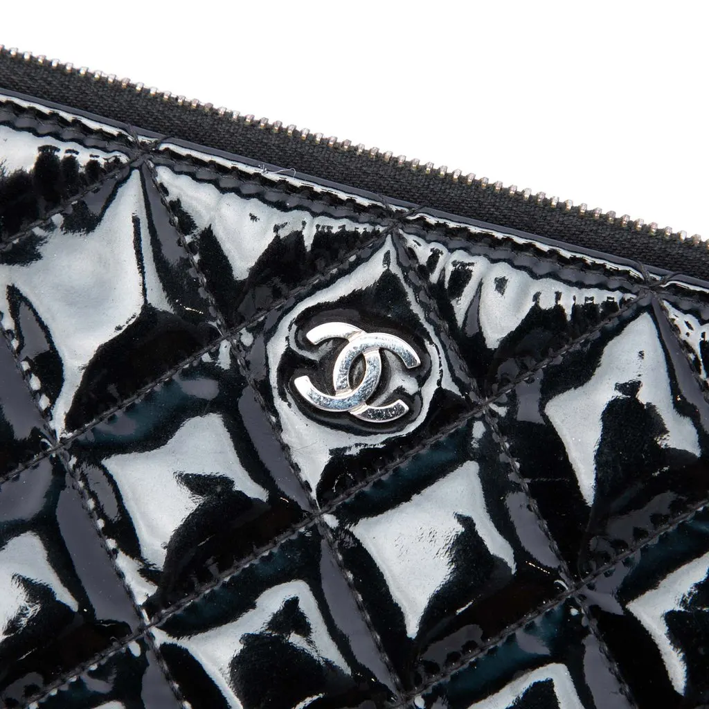 Chanel Large Quilted Patent O Case Clutch Black Leather Good - Box View