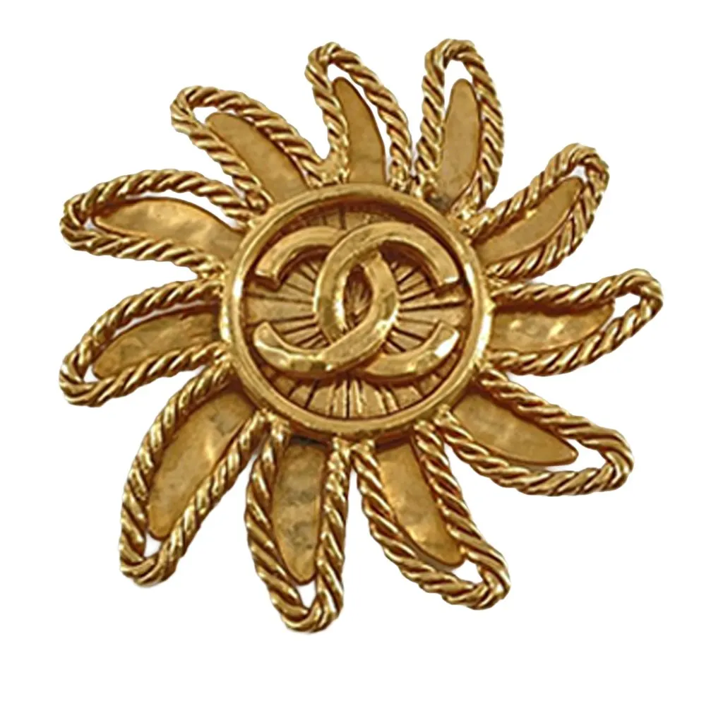 Chanel CC Gold Plated Sun Motif Brooch Gold Metal Very good - Front View