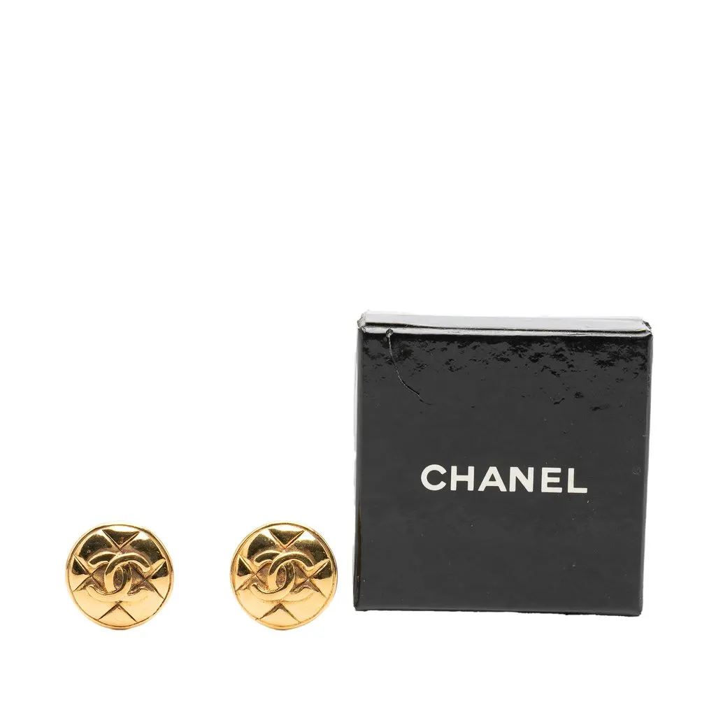 Chanel CC Gold Plated Quilted Round Clip On Earrings Gold Metal Very good - Model View