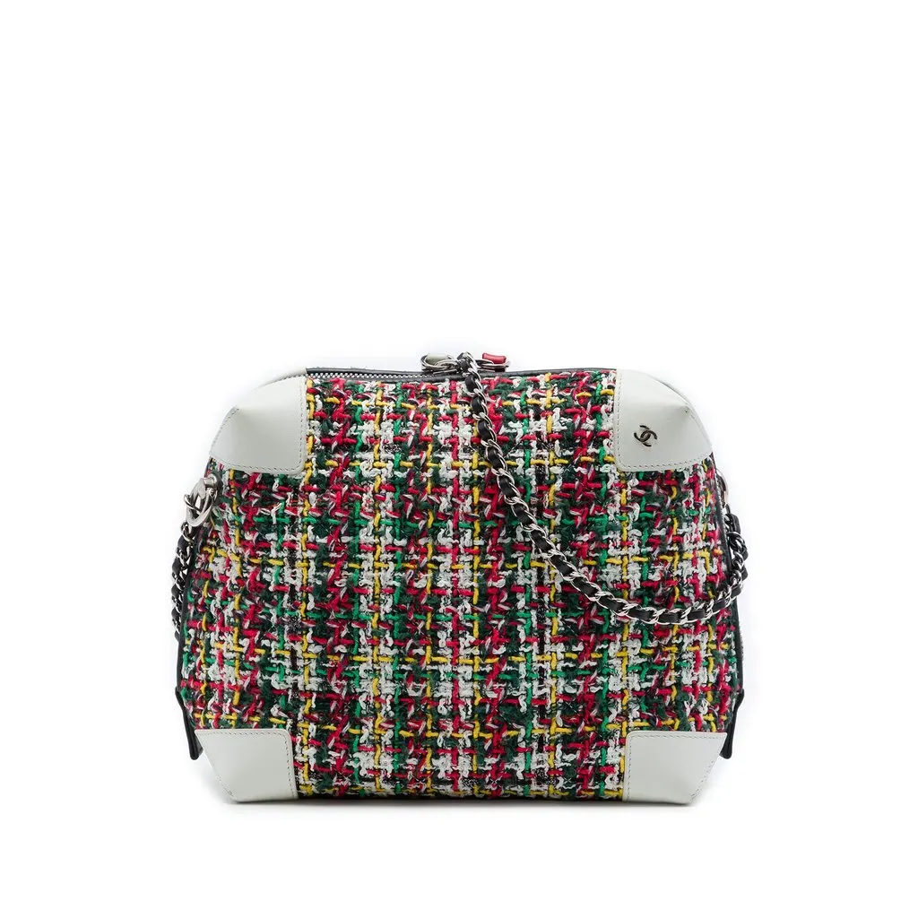 Chanel Tweed Street Allure Camera Bag Red Very good - Front View