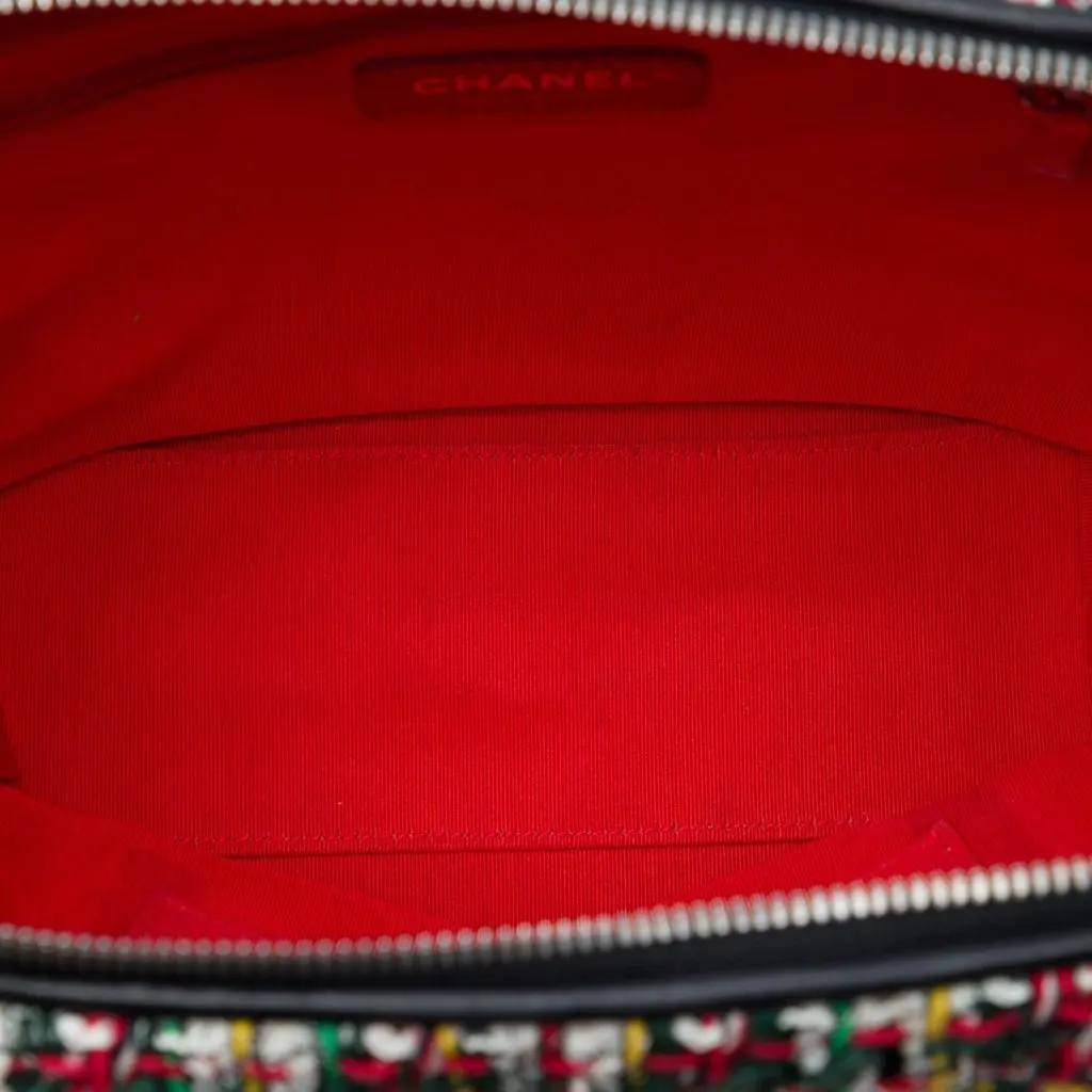 Chanel Tweed Street Allure Camera Bag Red Very good - Model View