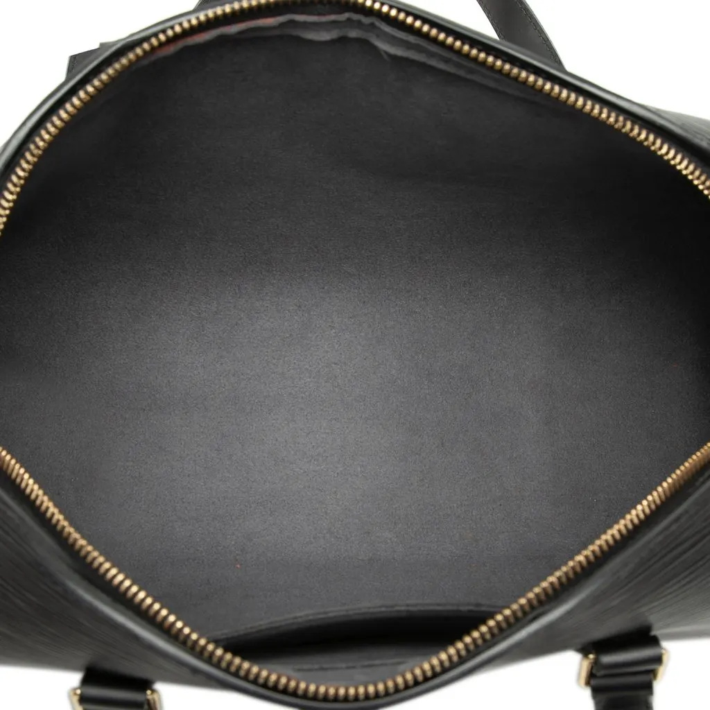 Louis Vuitton Epi Soufflot Black Leather Very good - Model View