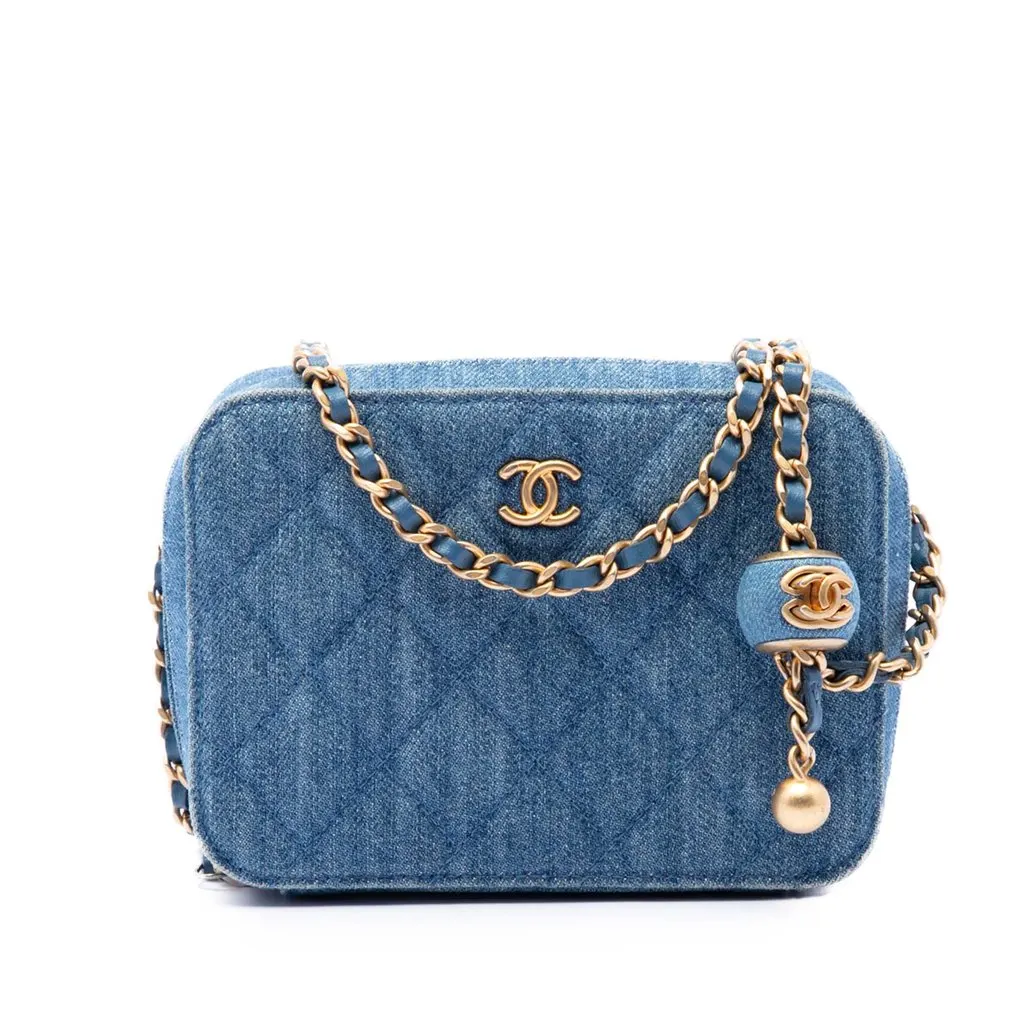 Chanel Quilted Denim Pearl Crush Camera Bag Blue Very good - Front View