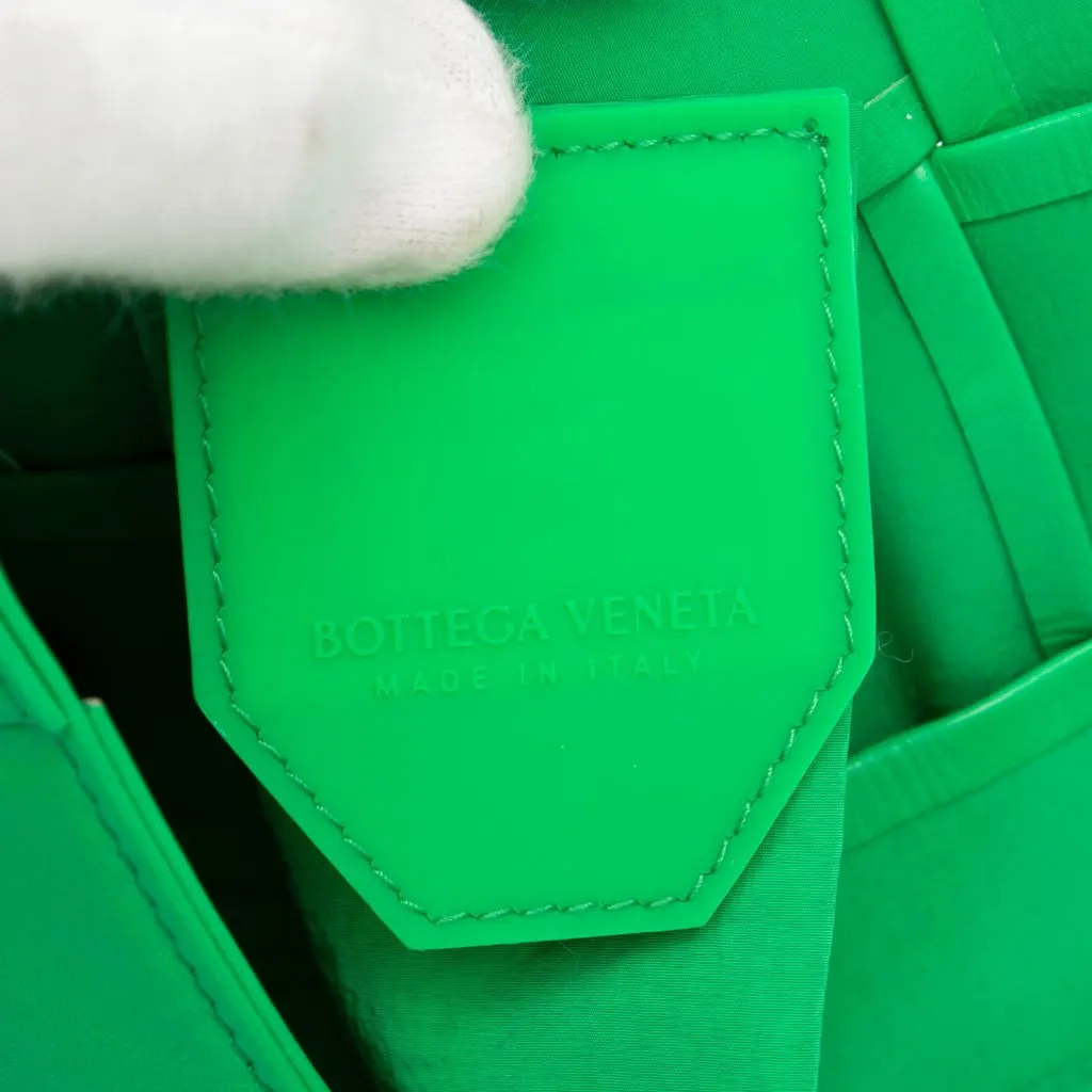 Bottega Veneta Candy Nappa Intrecciato Cassette Crossbody Green Leather Very good - Box View