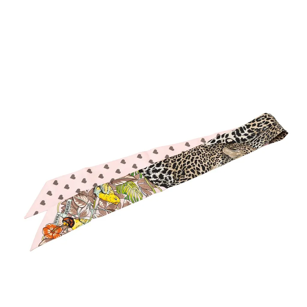 Hermès Jungle Love Love Silk Twilly Scarf Pink Very good - Front View