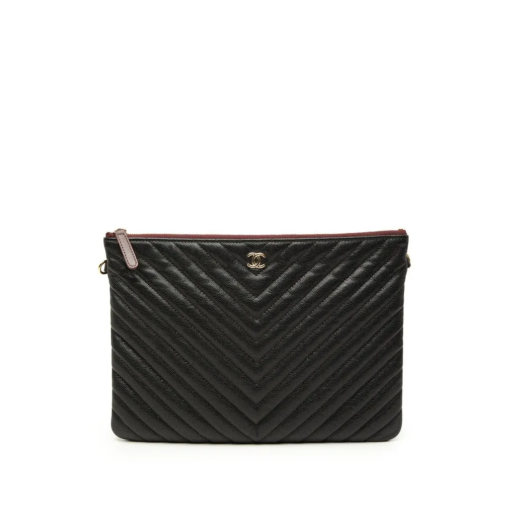 Chanel Medium CC Chevron Caviar O Case Clutch Black Leather Very good - Front View