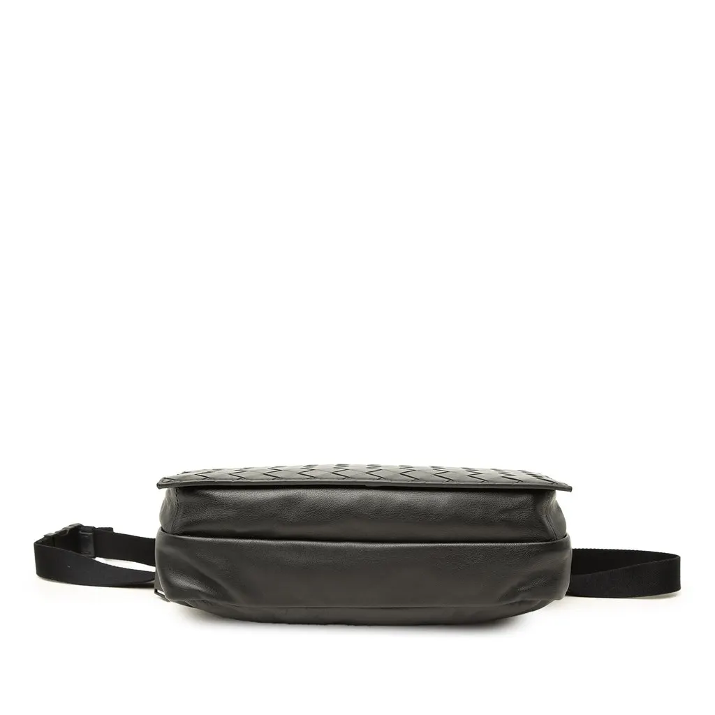 Bottega Veneta Intrecciato Trimmed Nappa Belt Bag Black Leather Very good - Inside View