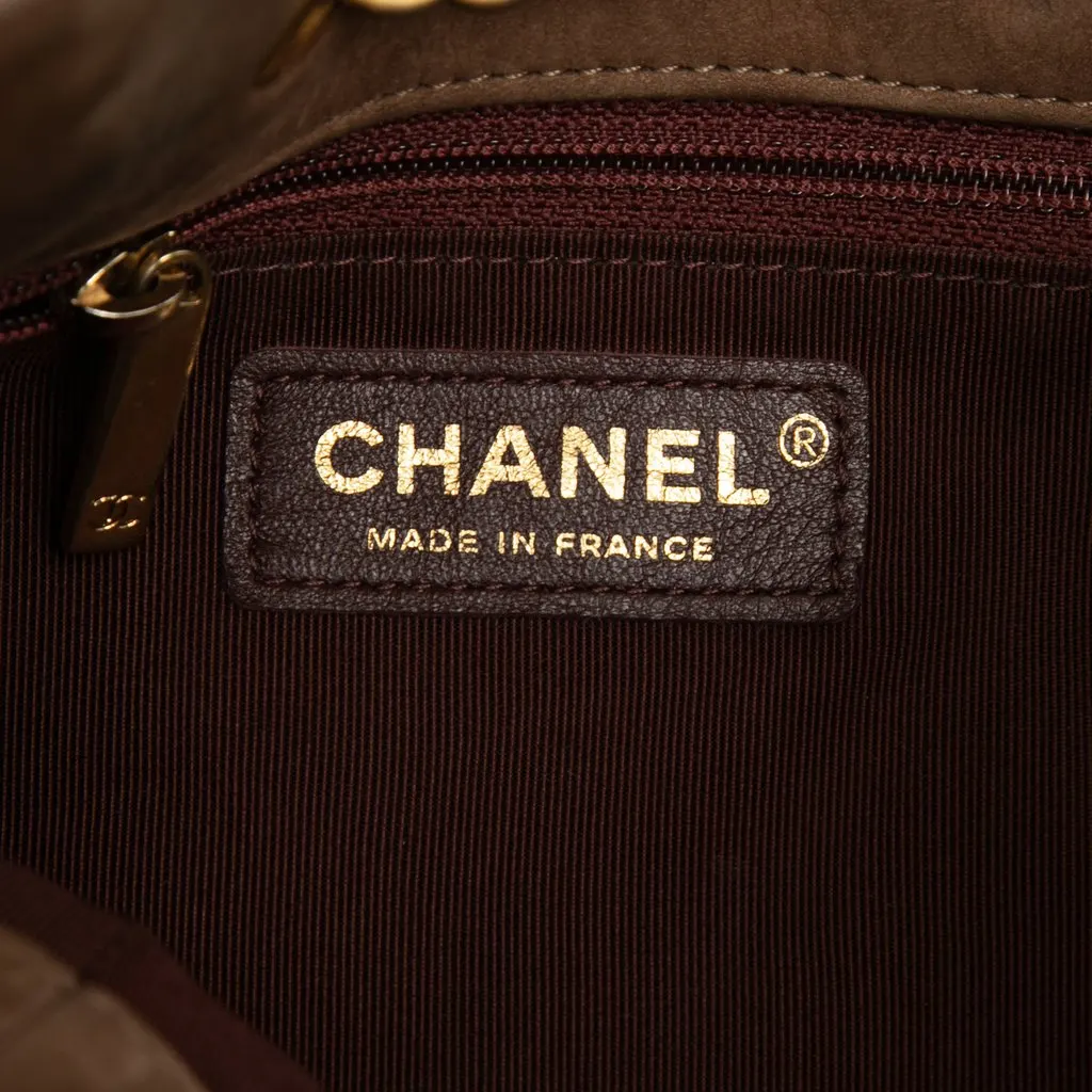 Chanel Small CC Quilted Suede On My Shoulder Drawstring Bucket Bag Brown Leather Very good - Box View