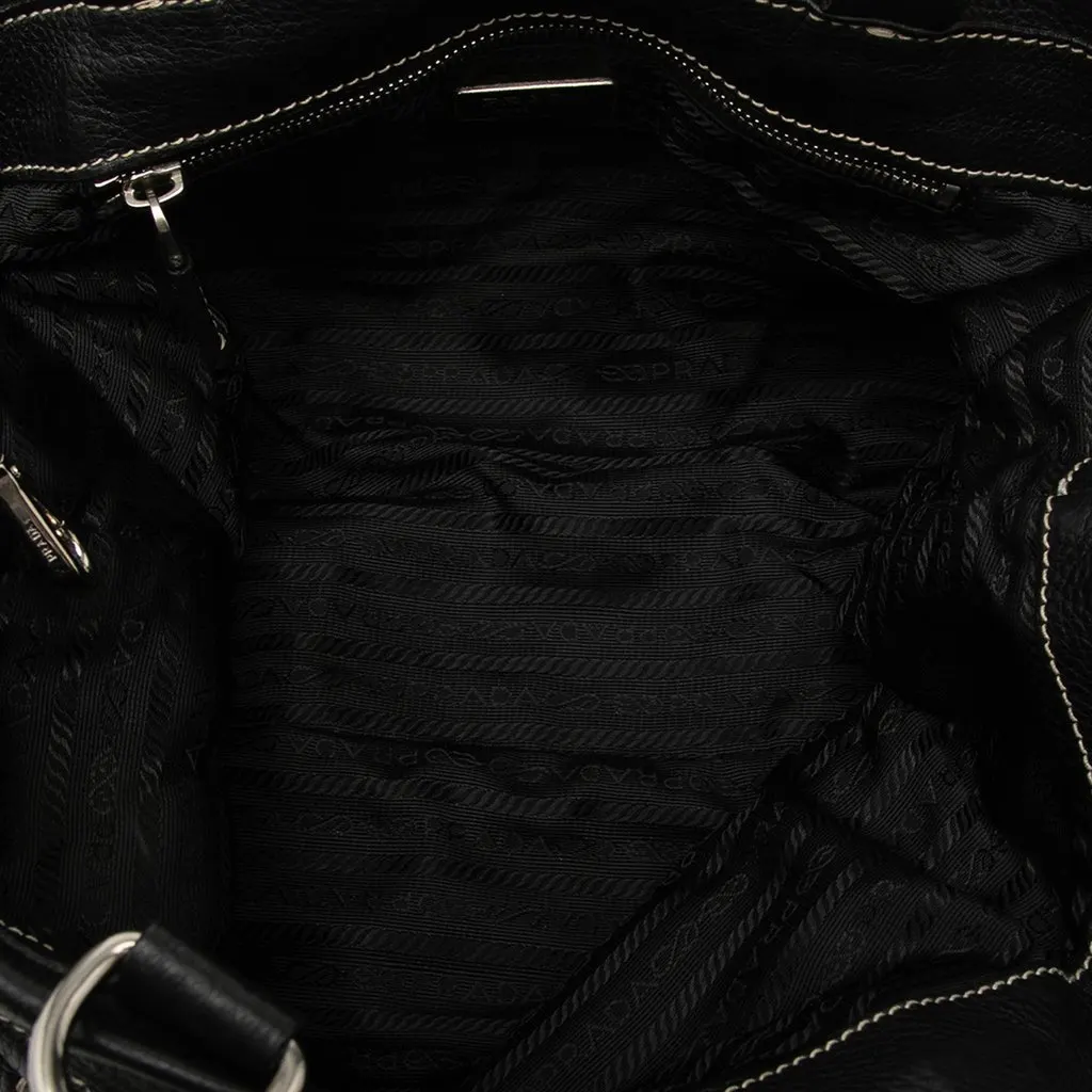Prada Vitello Trimmed Tessuto Tote Black Very good - Model View
