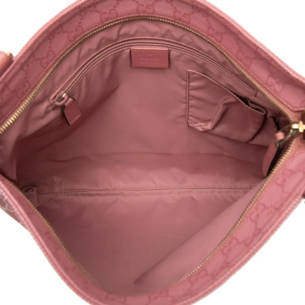 Gucci GG Imprime Crossbody Pink Very good - Model View