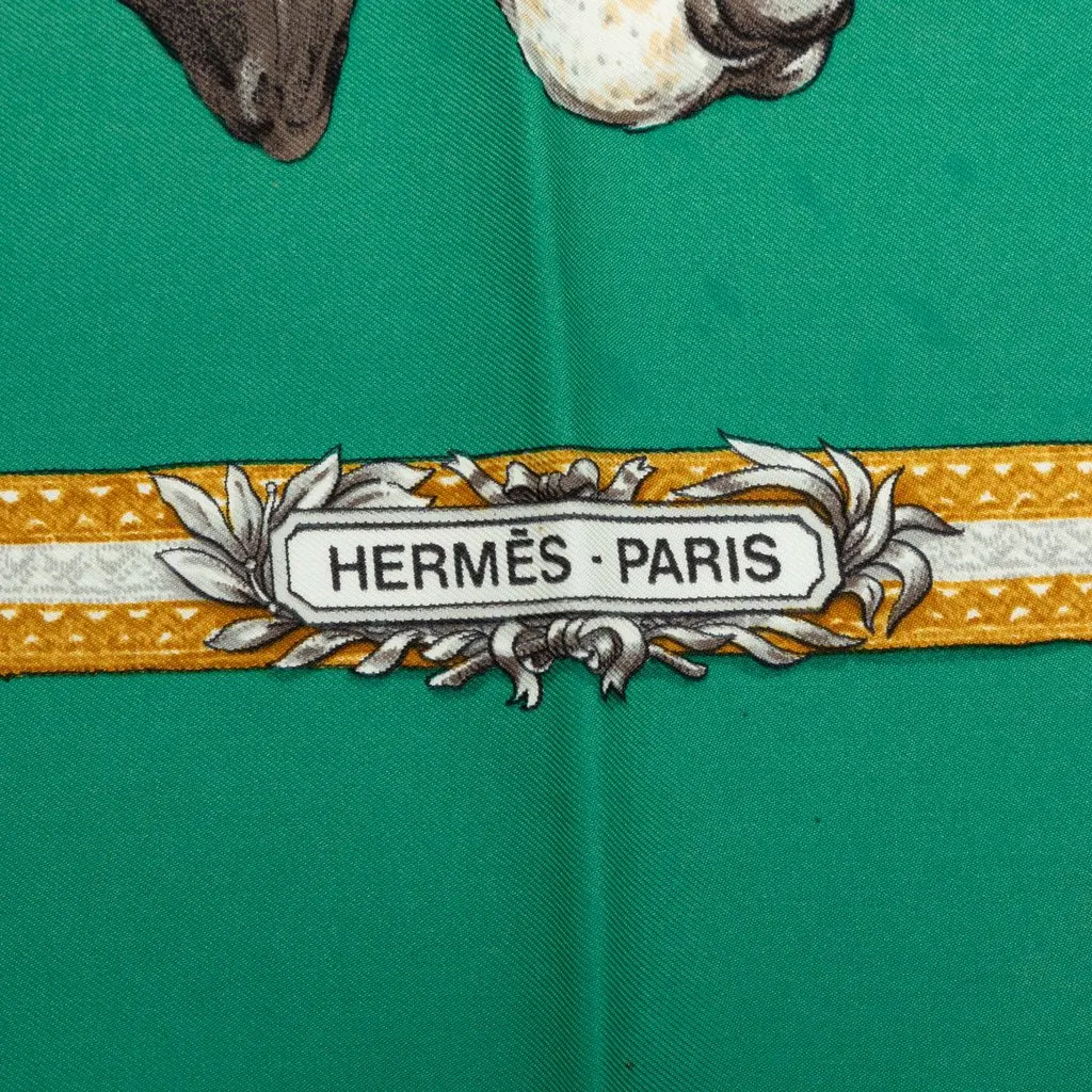 Hermès Le Laisser Courre Silk Scarf 90 Green Very good - Back View