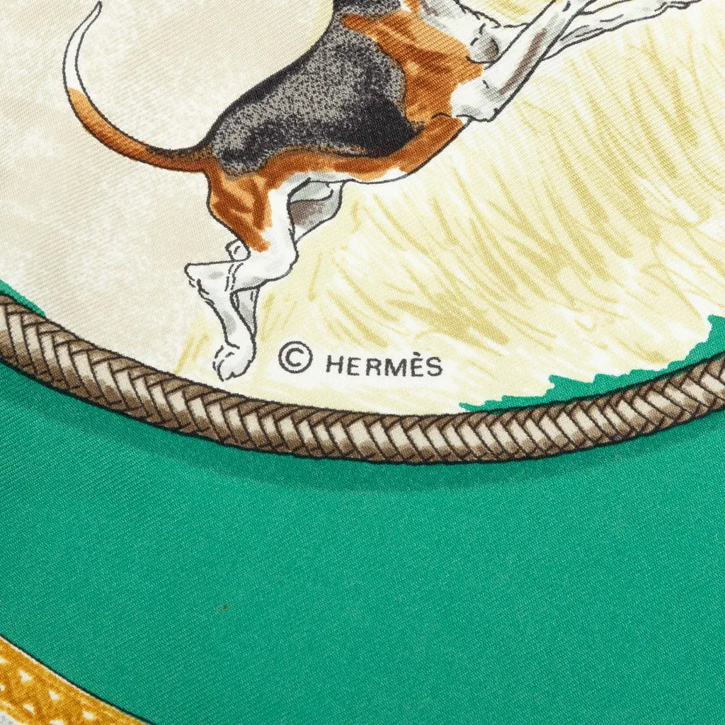 Hermès Le Laisser Courre Silk Scarf 90 Green Very good - Box View