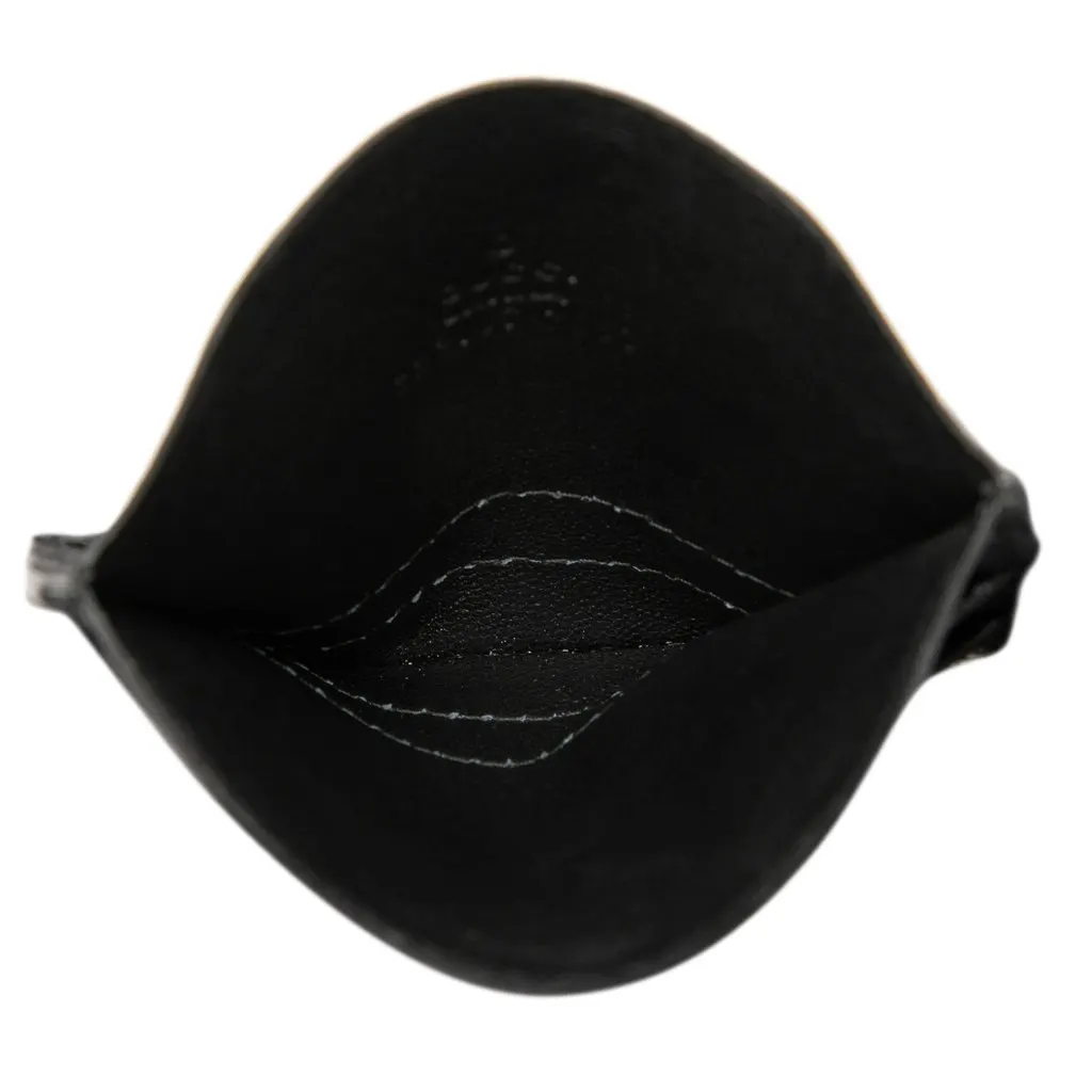 Gucci Grained Calfskin Card holder Black Leather Very good - Model View