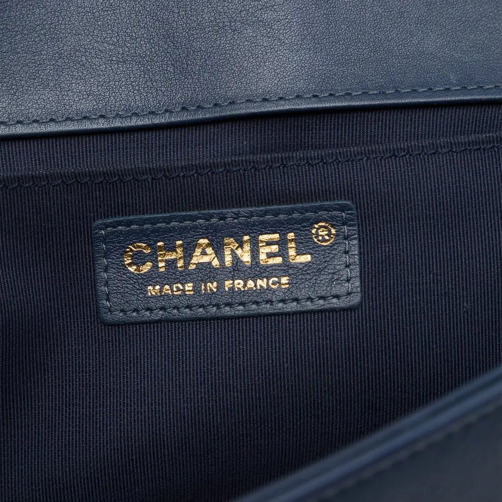 Chanel Old Medium Quilted Lambskin Boy Flap Blue Leather Very good - Box View