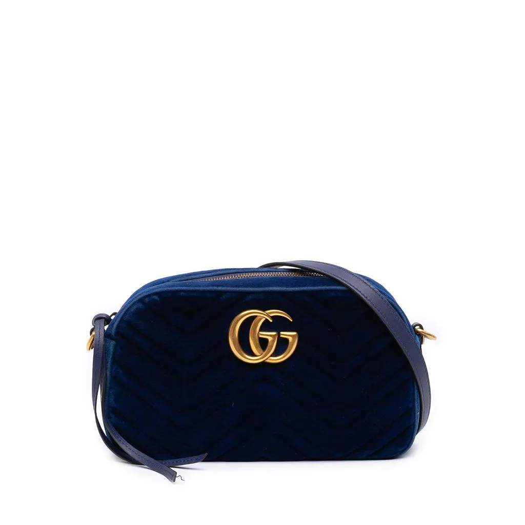 Gucci صغيرة GG مارمونت Matelasse مخمل حقيبة كروس