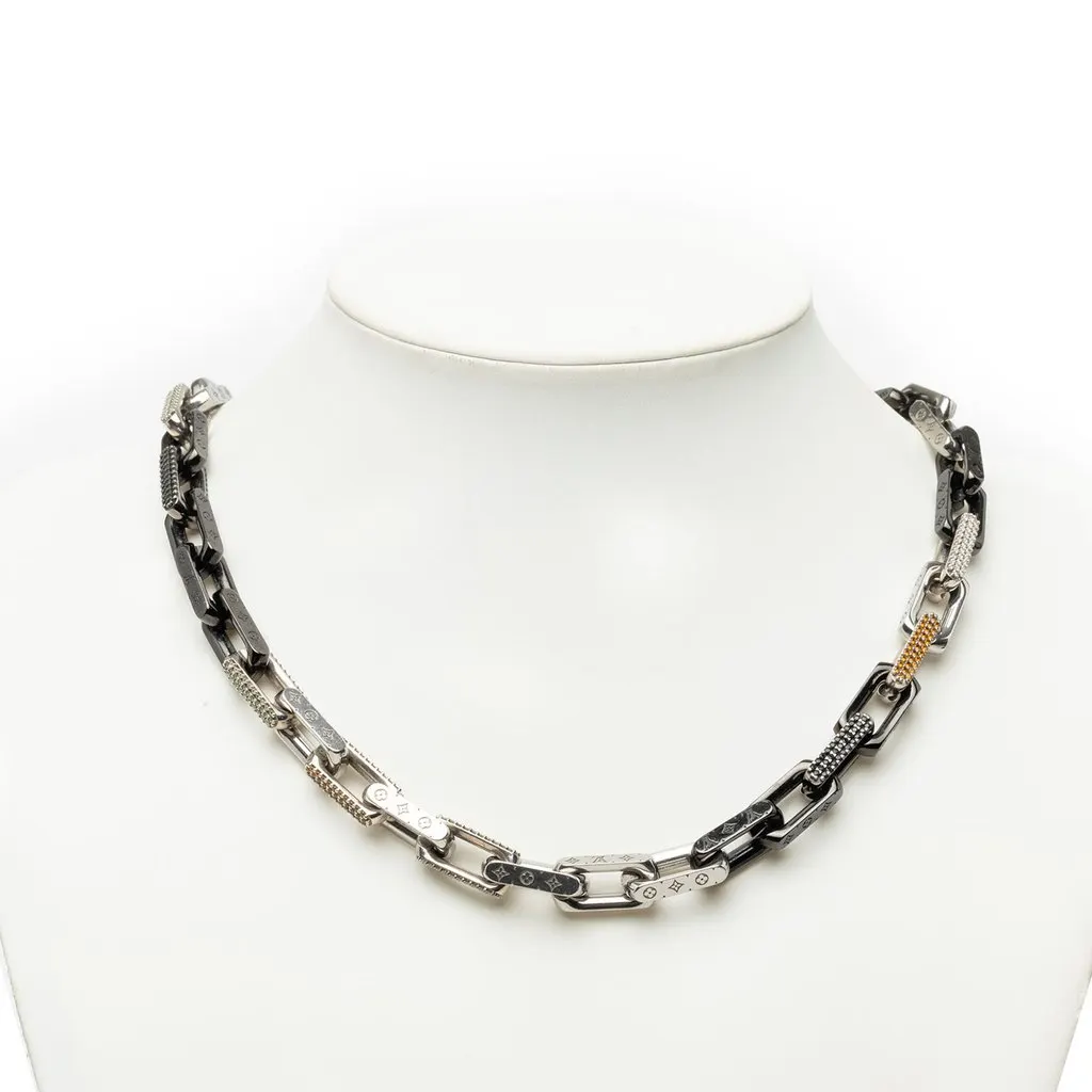 Louis Vuitton Stainless Steel Strass Monogram Chain Necklace Silver Stainless steel Very good - Box View