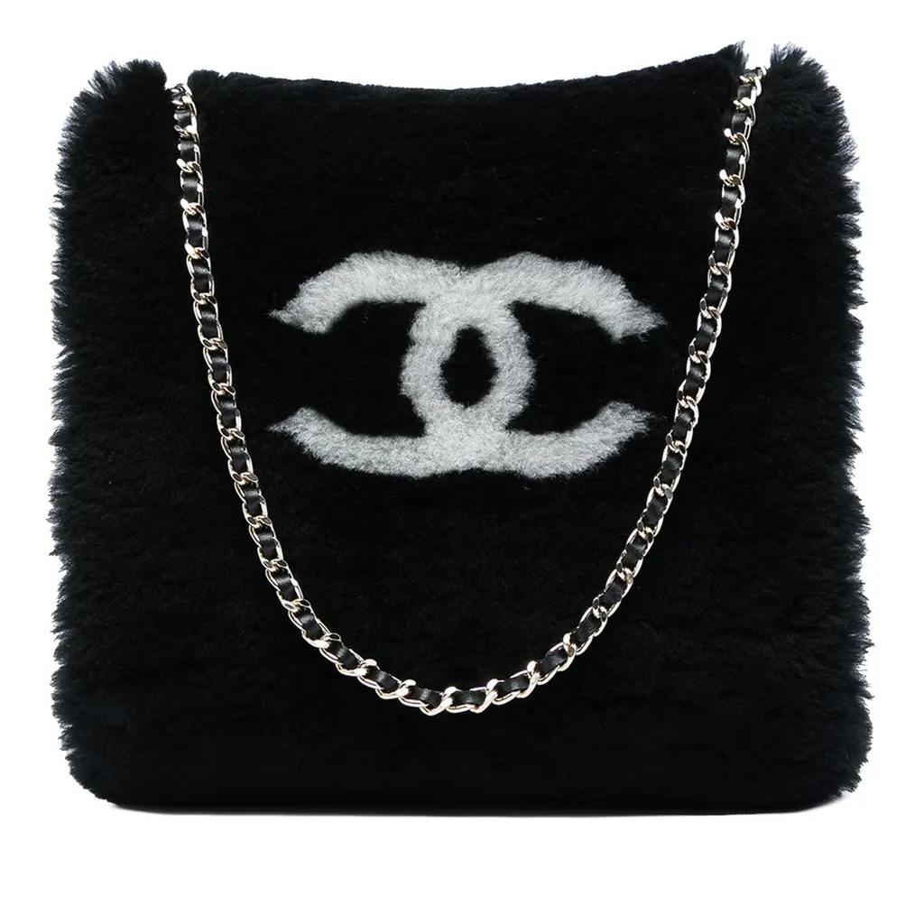 Chanel CC Shearling Muff Shoulder Bag Black Very good - Front View