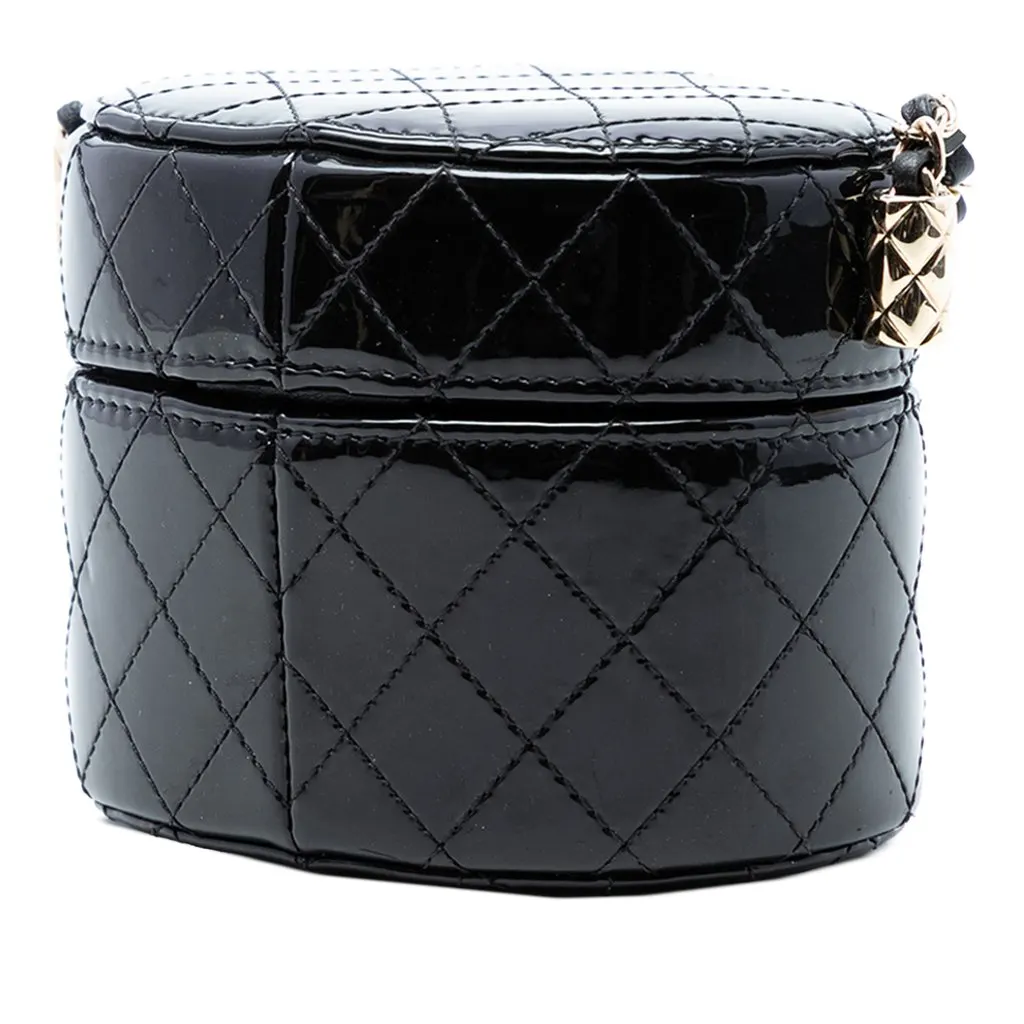 Chanel CC Quilted Patent Vanity Case with Chain Black Leather Very good - Back View