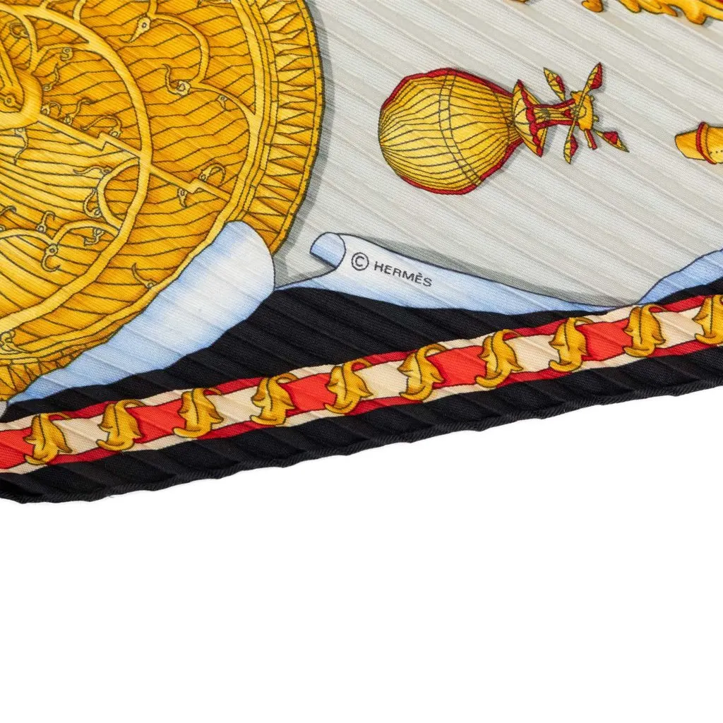 Hermès Reves D Espace Plisse Scarf White Never worn - Box View