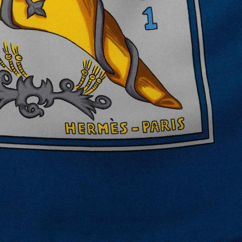 Hermès Le Tarot Silk Scarf 90 Blue Very good - Model View