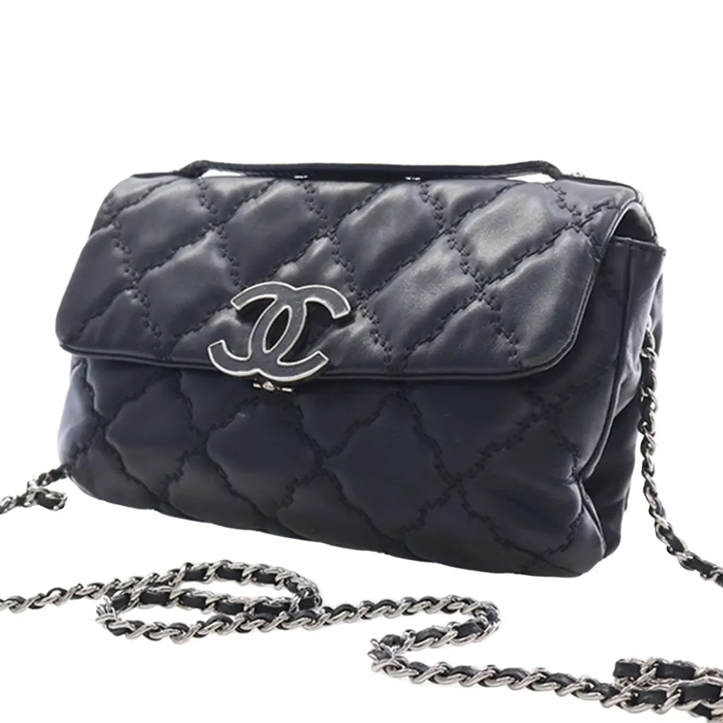 Chanel Mini Lambskin Double Stitch Hamptons Flap Black Leather Very good - Model View