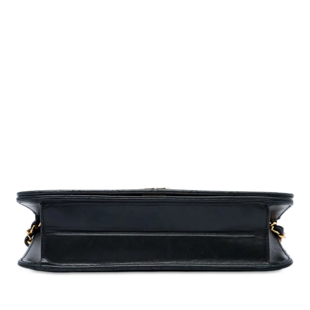 Chanel CC Quilted Lambskin Full Single Flap Black Leather Very good - Inside View