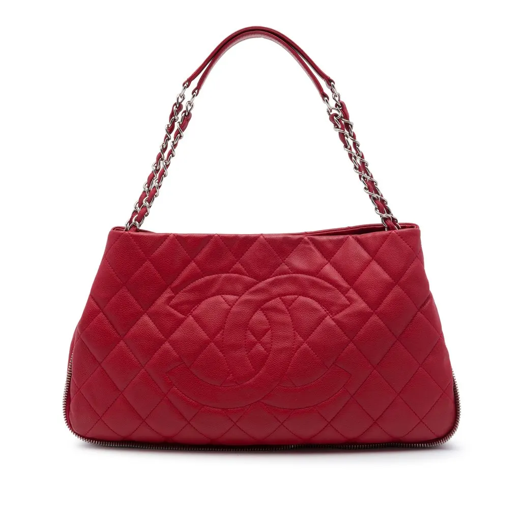 Chanel Quilted Caviar Expandable Zip Tote Red Leather Very good - Front View