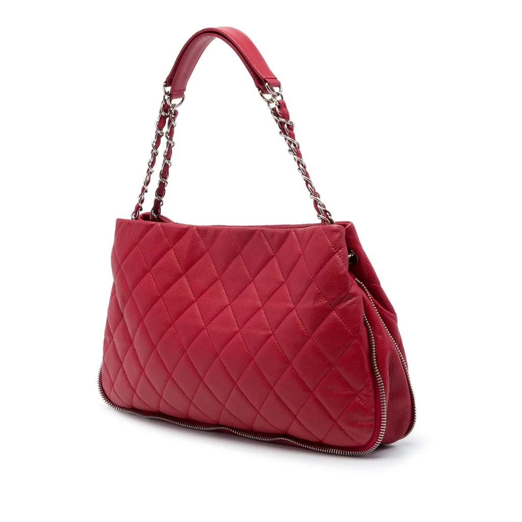 Chanel Quilted Caviar Expandable Zip Tote Red Leather Very good - Back View