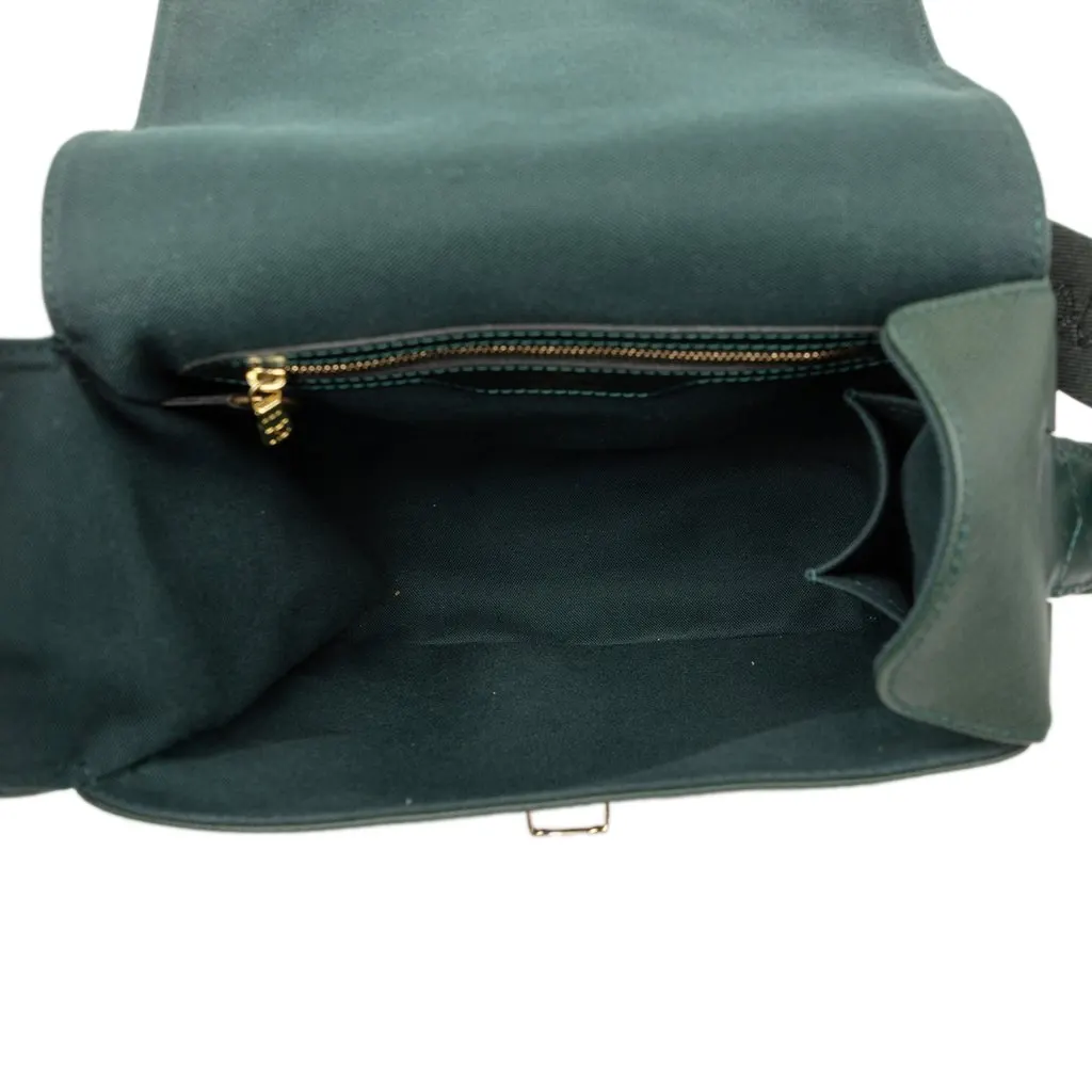 Louis Vuitton Taiga Yaranga Green Leather Good - Model View