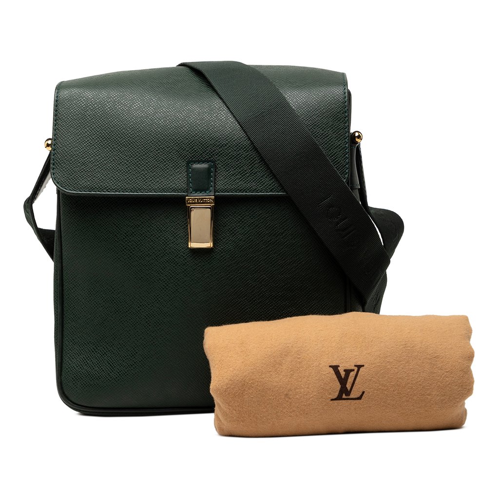Louis Vuitton Taiga Yaranga Green Small Leather | Pre-Owned