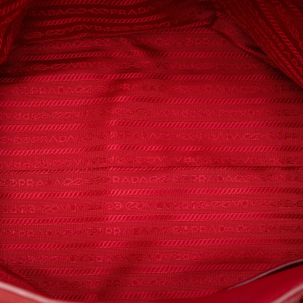 Prada Vitello Daino Front Pocket Convertible Tote Red Leather Very good - Model View