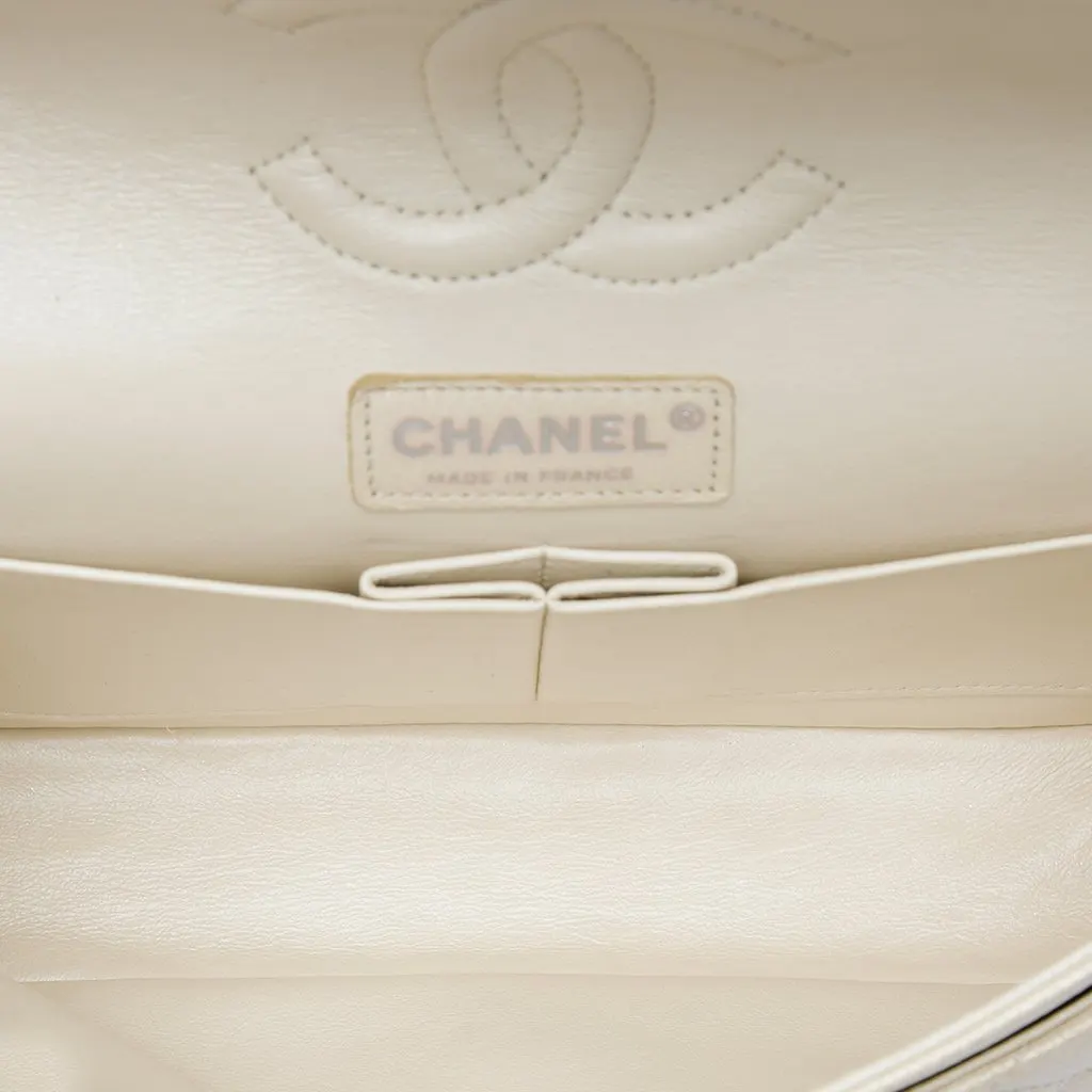 Chanel Medium Classic Iridescent Caviar Double Flap White Leather Very good - Model View
