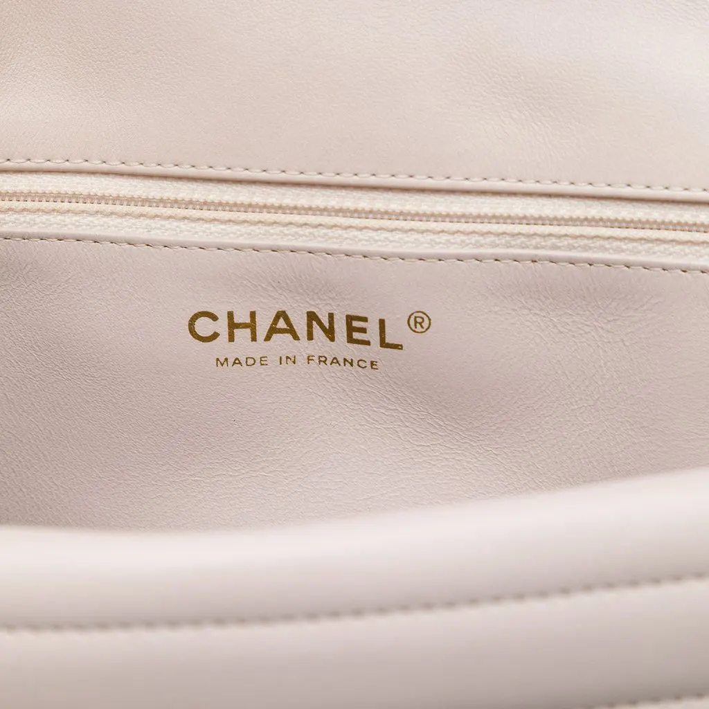 Chanel Medium CC Horizontal Quilted Lambskin Double Flap Brown Leather Very good - Box View