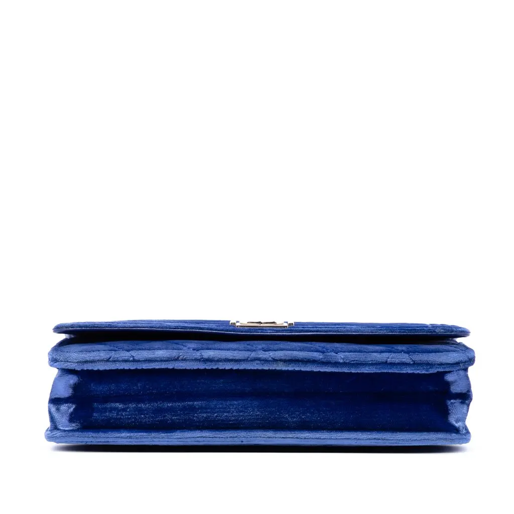 Chanel Quilted Velvet Boy Wallet On Chain Blue Very good - Inside View
