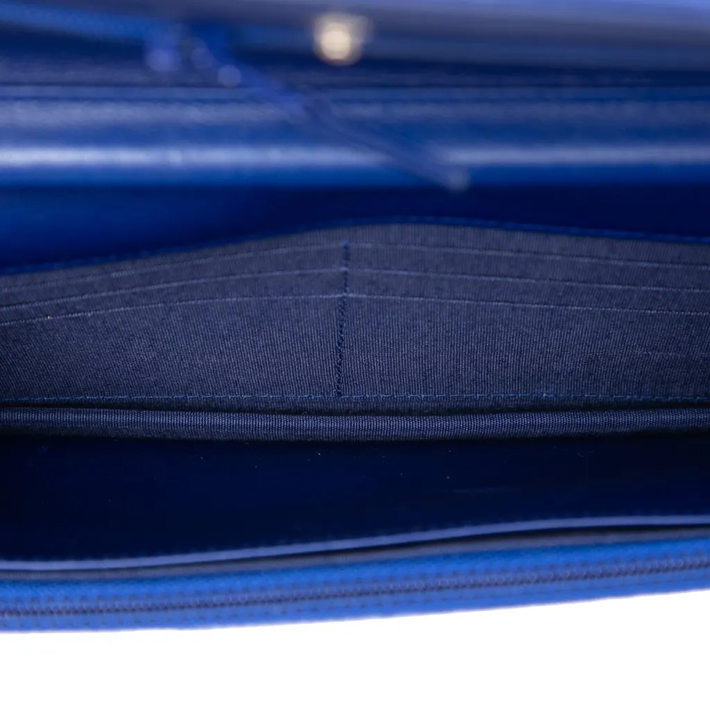 Chanel Quilted Velvet Boy Wallet On Chain Blue Very good - Model View