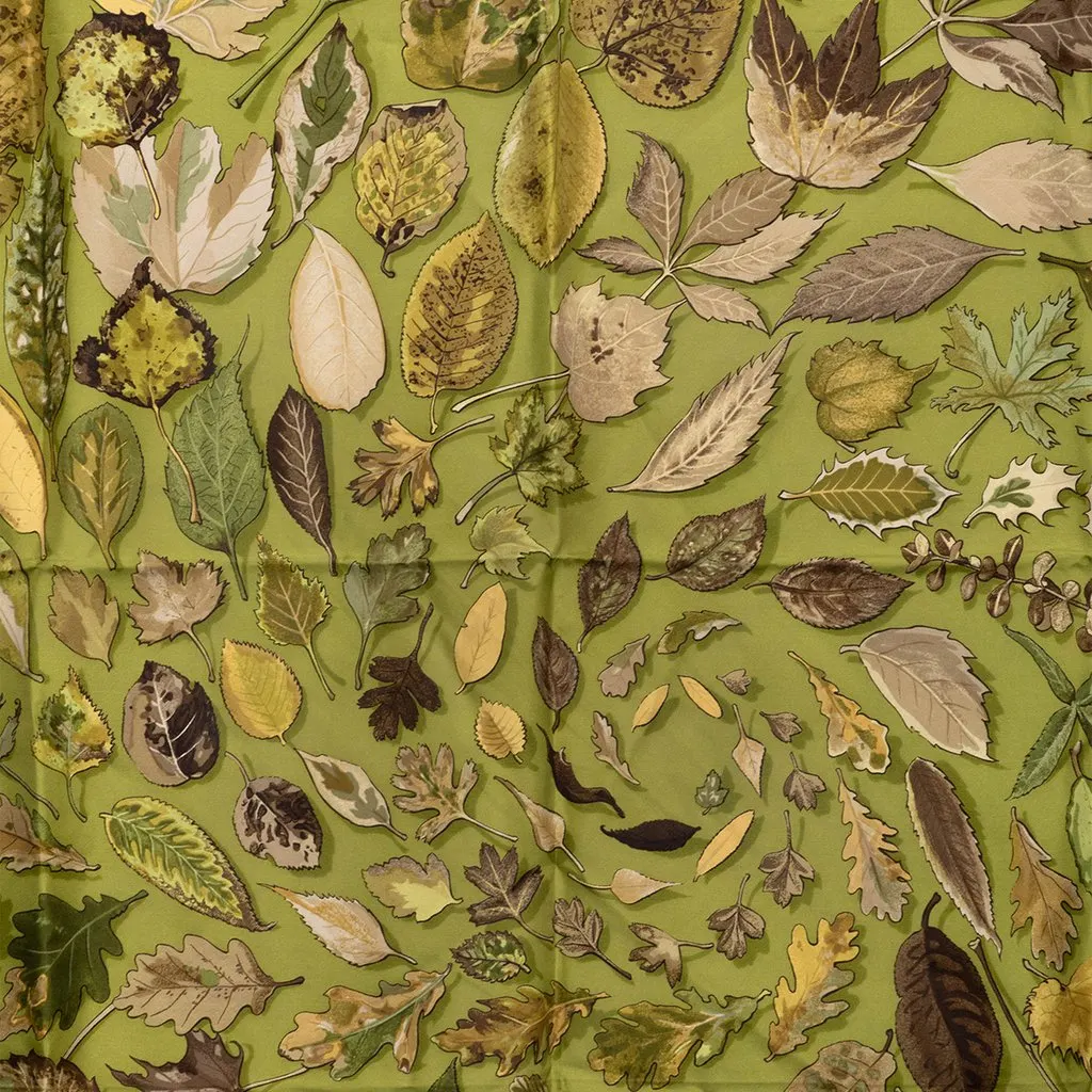 Hermès Tourbillon Autumn Leaves Silk Scarf 90 Green Very good - Back View