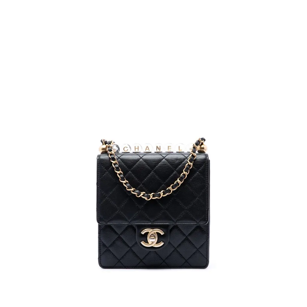 Chanel Small Quilted Lambskin Chic Pearls Flap Black Leather Very good - Front View