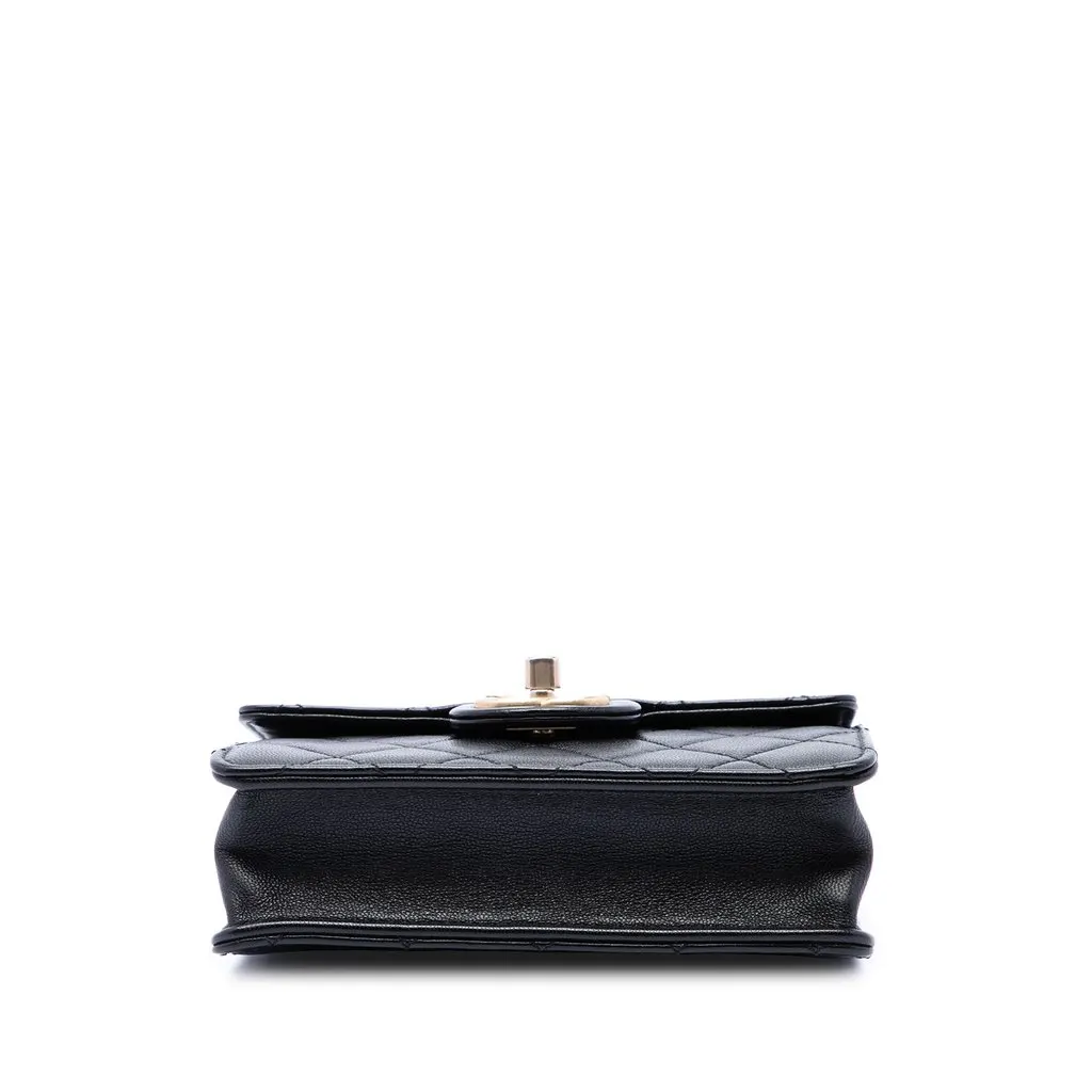 Chanel Small Quilted Lambskin Chic Pearls Flap Black Leather Very good - Inside View