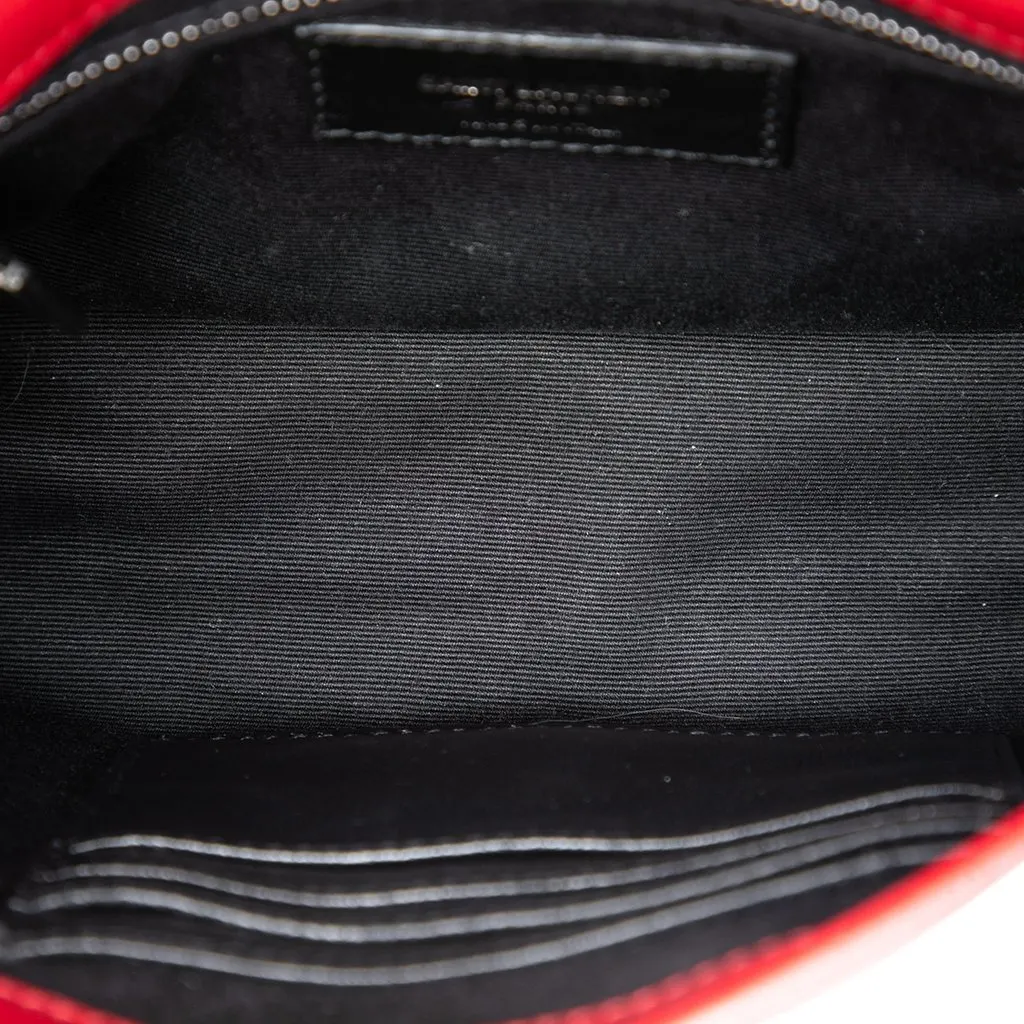 Saint Laurent Crinkled Calfskin Niki Wallet on Chain Red Leather Very good - Model View