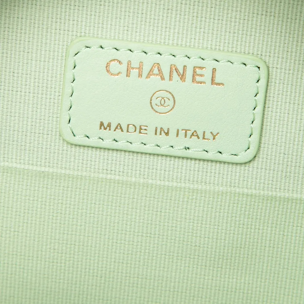 Chanel Lambskin 19 Round Clutch with Chain Green Leather Very good - Box View