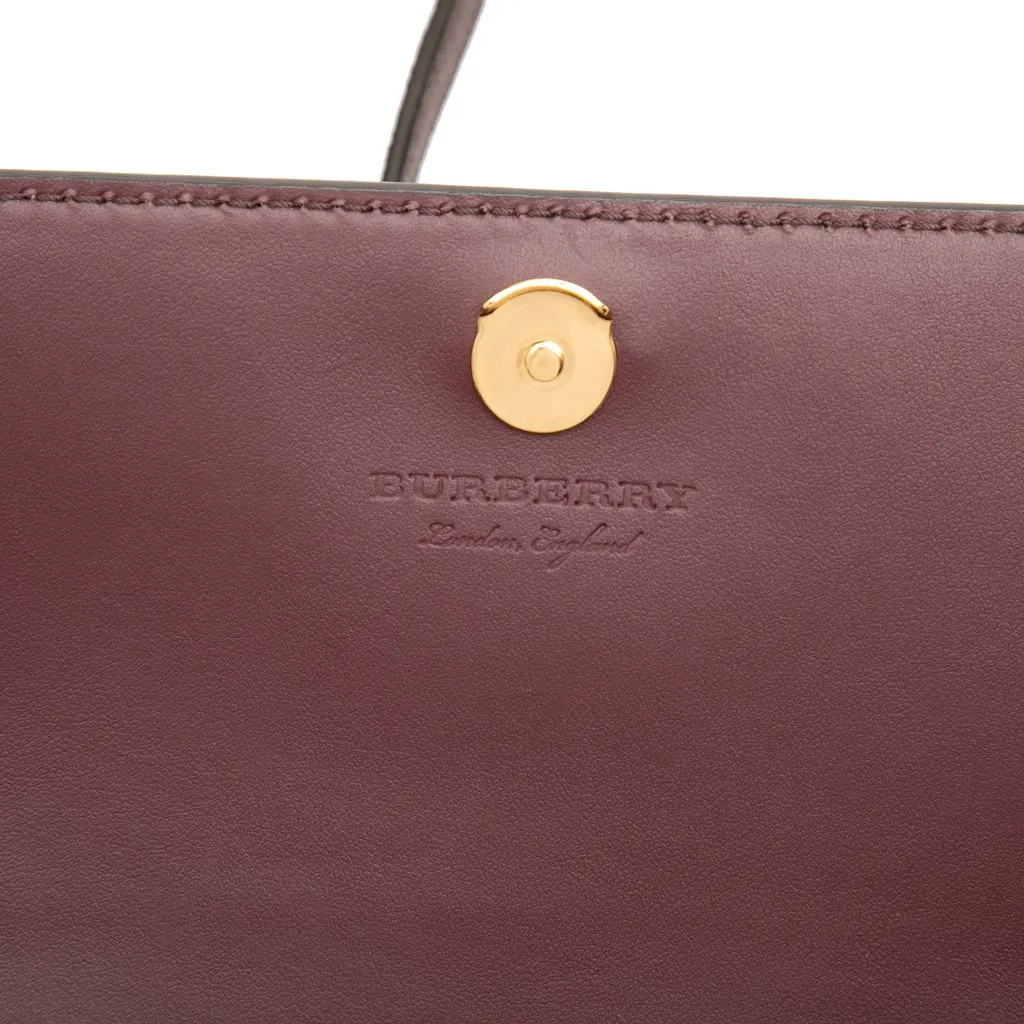 Burberry Grained Calfskin and House Check Canvas Hampshire Wallet on Chain Red Leather Very good - Box View