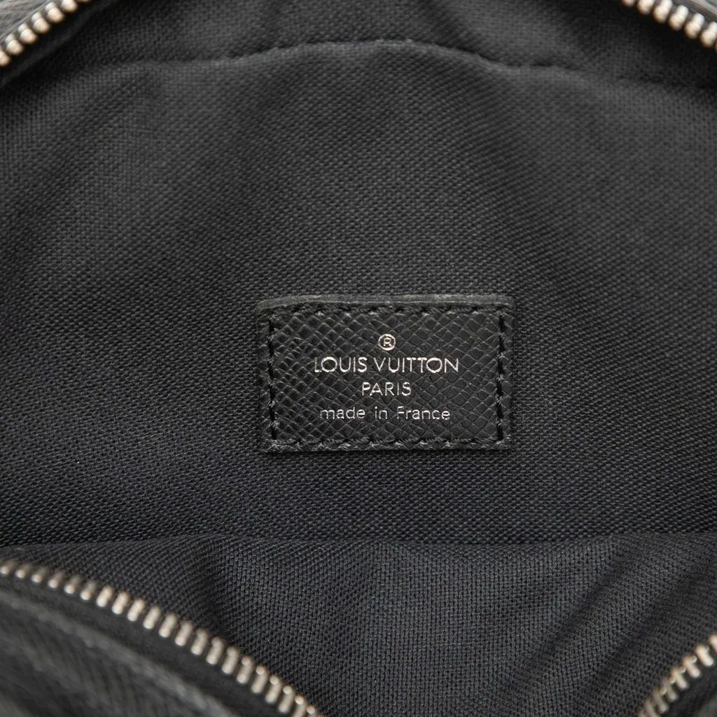 Louis Vuitton Taiga Dimitri Black Leather Very good - Box View
