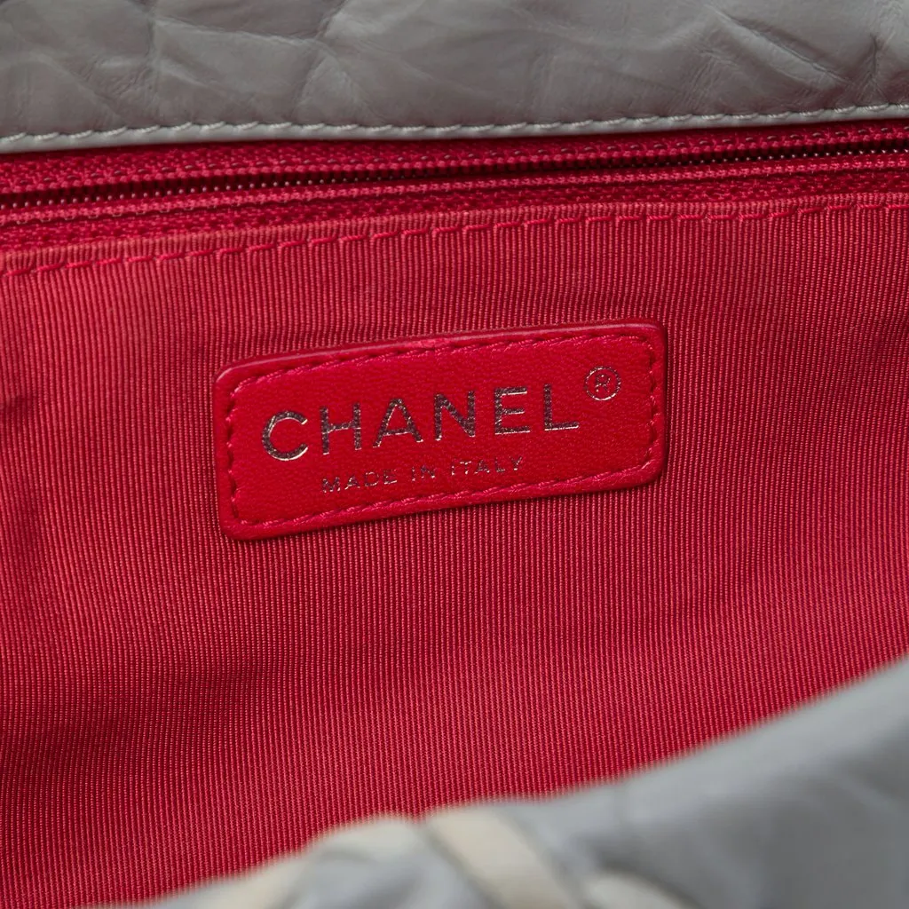 Chanel Medium Quilted Crinkled Calfskin Ultra Stitch Flap MultiColor Leather Very good - Box View