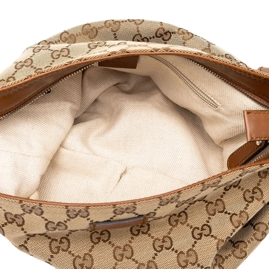 Gucci GG Canvas Web Crossbody Beige Canvas Very good - Model View